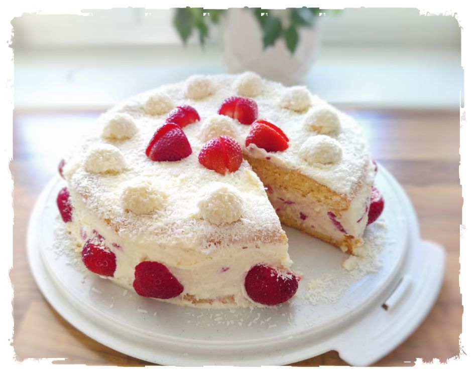 Erdbeer-Raffaelo-Torte